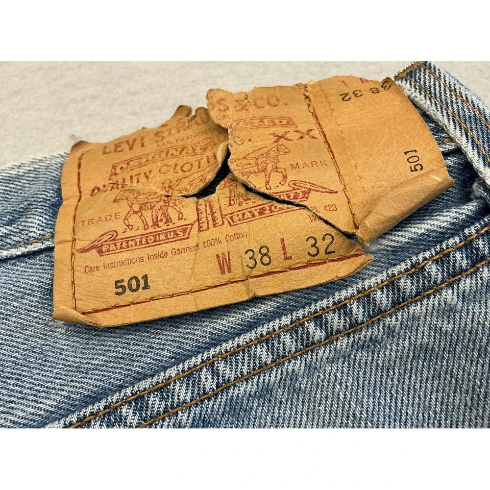Levi's Y2K 501 Original Fit Button Fly Straight Leg Jeans Light Wash 38x32 Denim